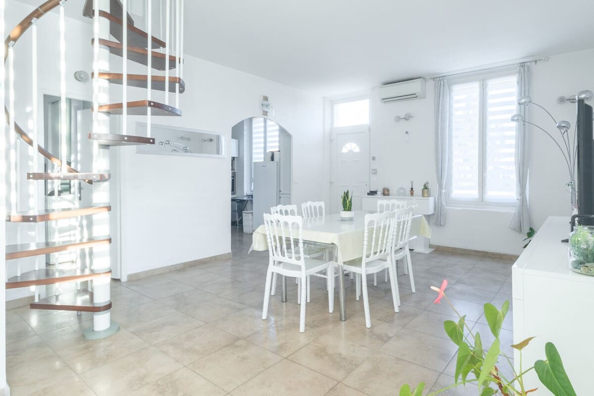  Maison