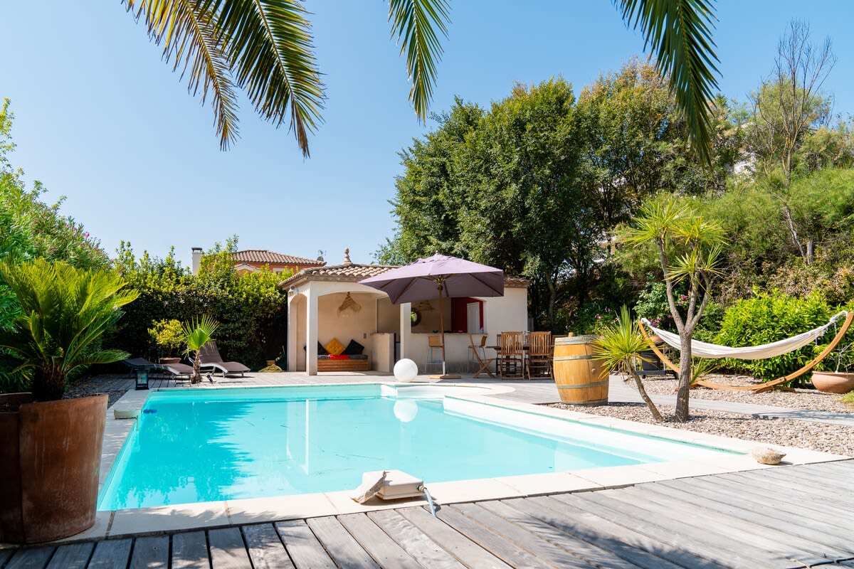 Immobilier Villa Andria — Famille & amis, pétanque, trampoline & jeux  