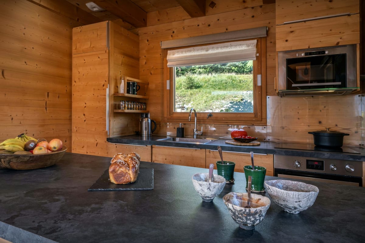 Immobilier Joli chalet familial avec salle de jeux & home cinéma - OVO Network  