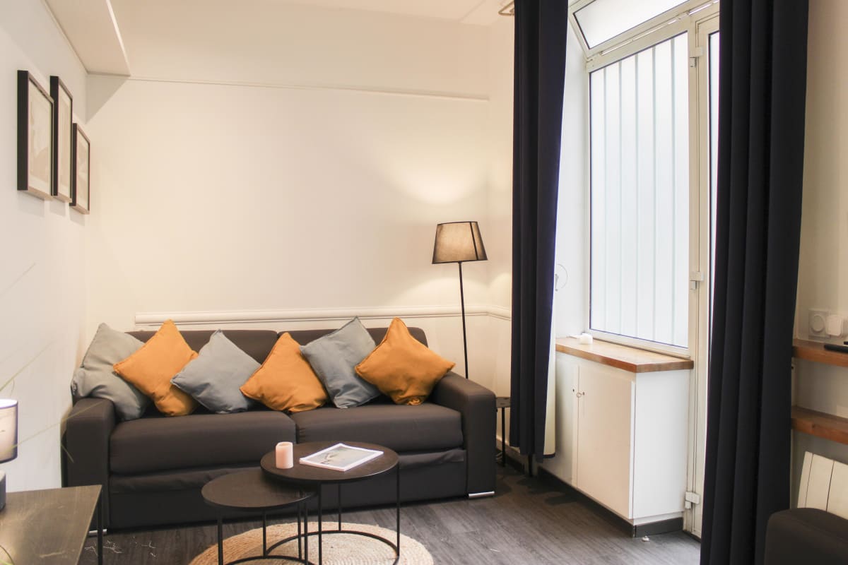Appartement   Proche Tour Eiffel - studio