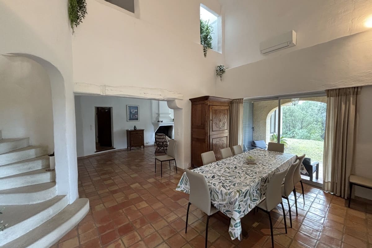 Maison   Villa en campagne avec piscine
