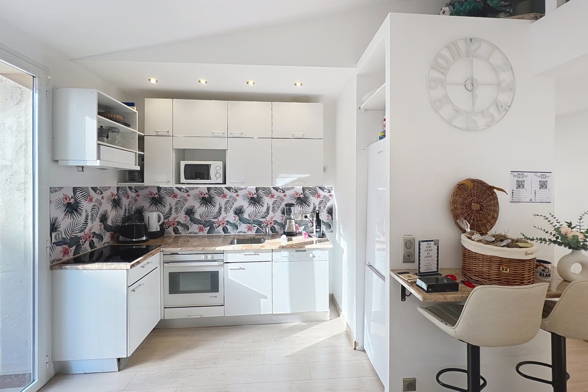   Cannes près Centre - 3 pcs mezzanine balcons Charme absolu Olam Properties 