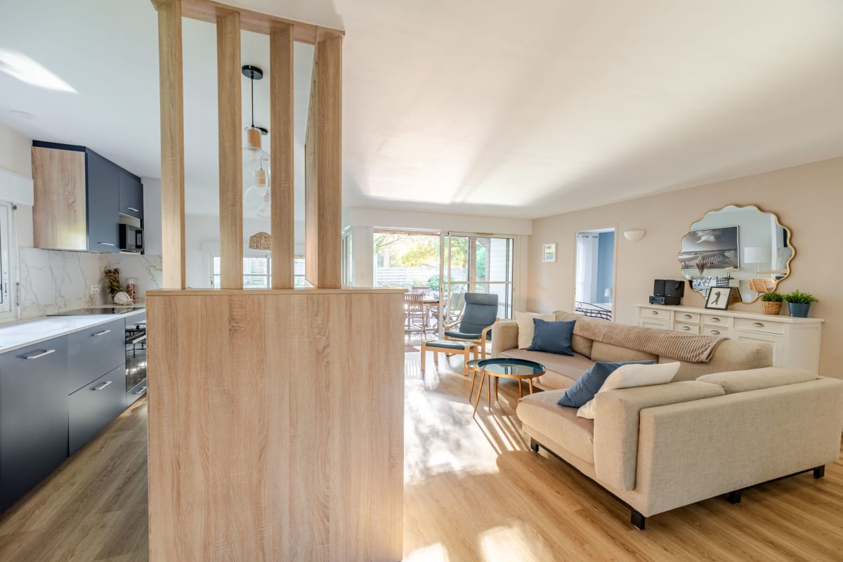 Maison   Villa 105 m² proche océan avec piscine et jardin