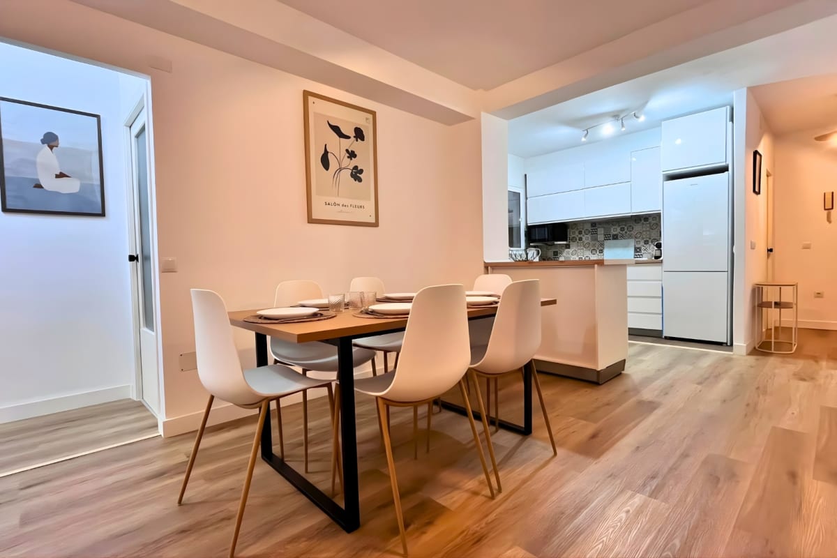 Spacieux 3 chambres rénové à 500 m des plages 