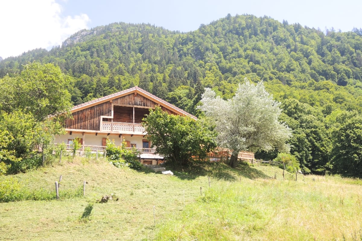  Chalet L’Écrin de Jana - Chalet familial avec jardin
