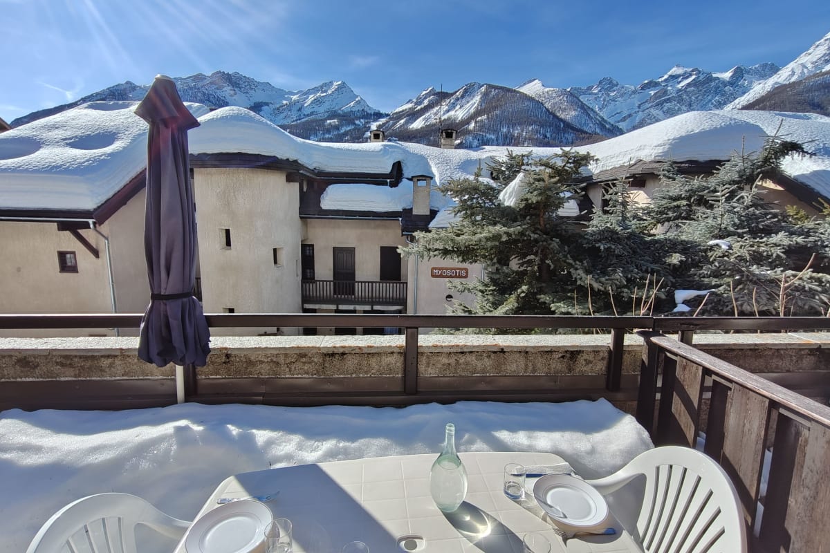  Appartement Appartement avec terrasse proche des pistes