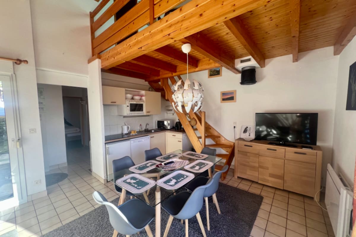 Appartement Appartement douillet avec vue sur le lac 