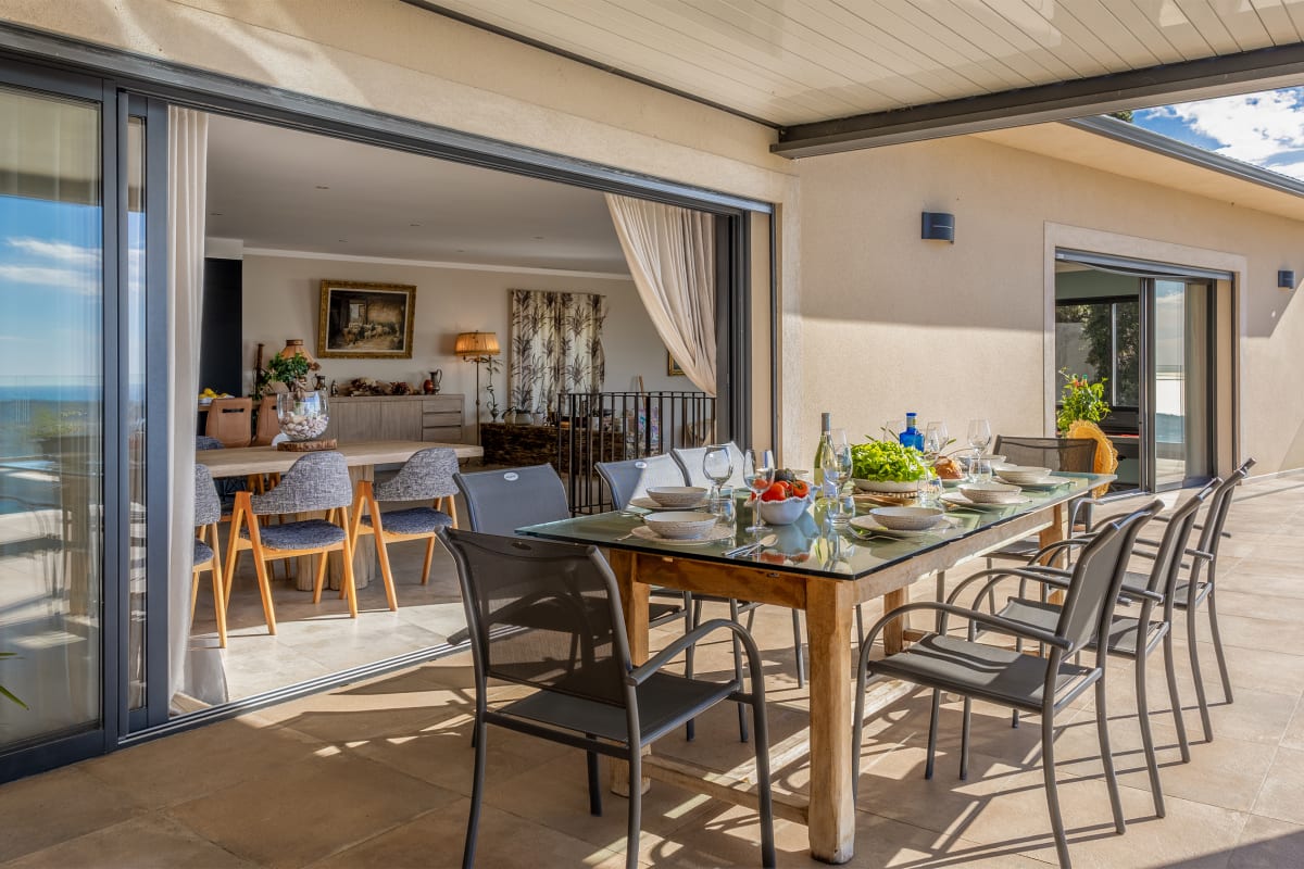 Immobilier Villa Bella Vista – Villa d’exception avec vue panoramique mer et montagne   