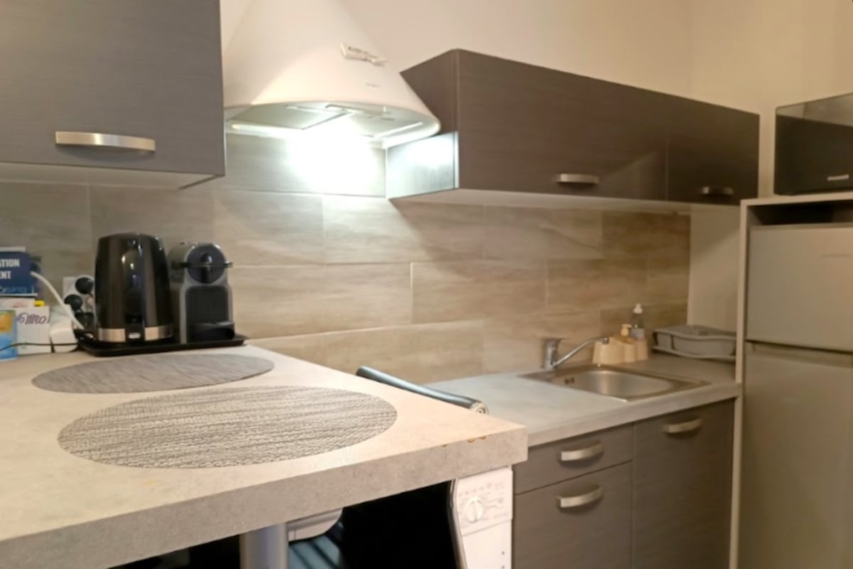 Appartement Studio Lumineux et Calme à Nice 
