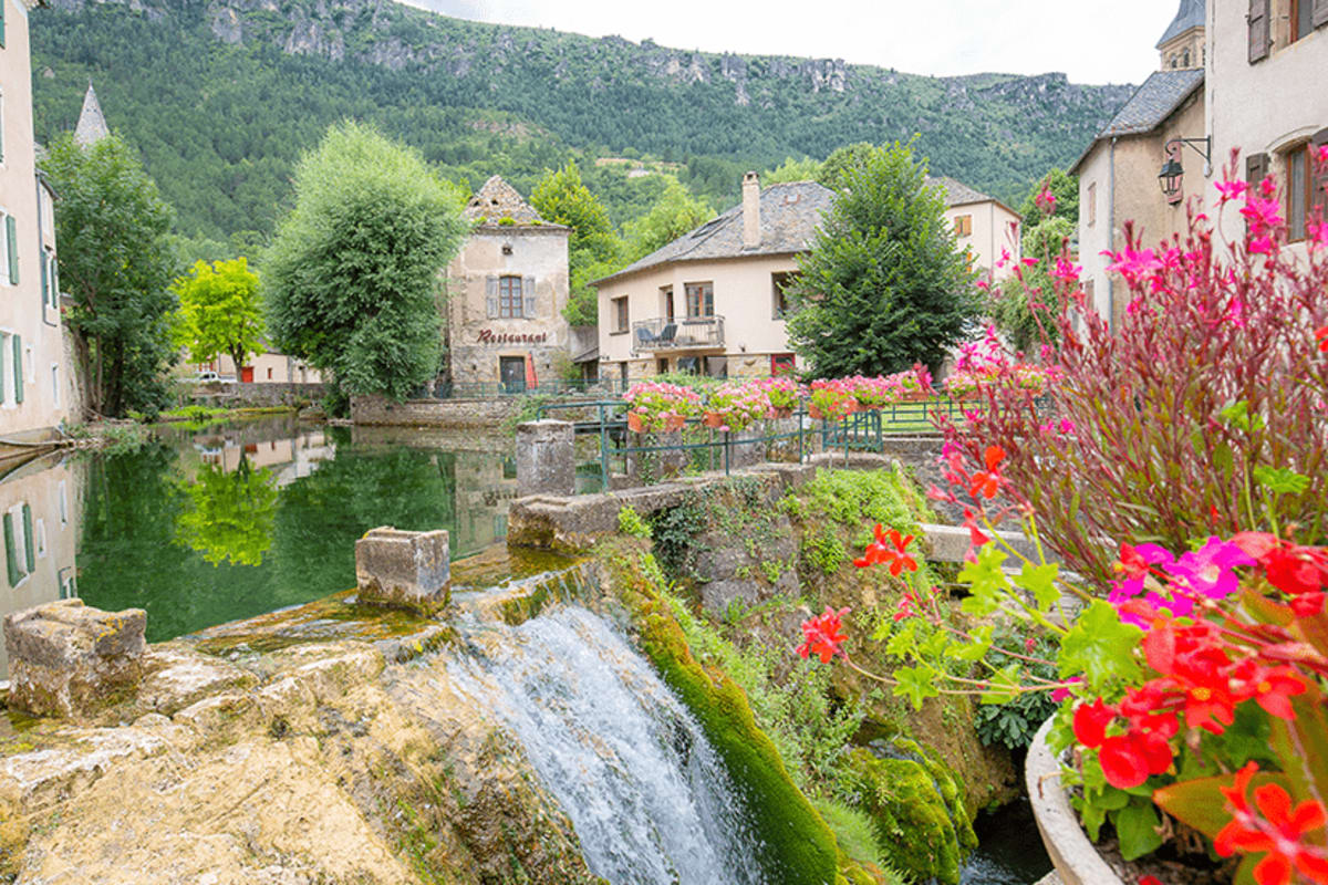  immobilier  La Cachette Floracoise - Cosy T2 au cœur de Florac • Centre & calme