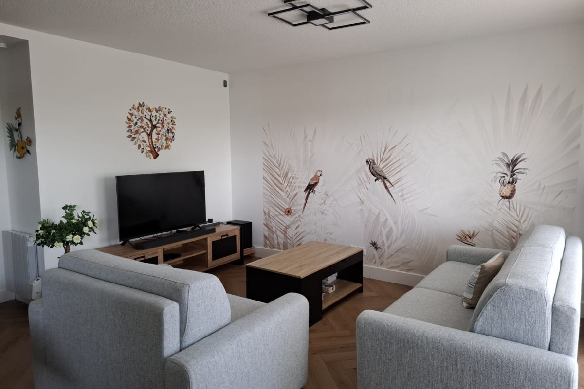  immobilier  T2 Terrasse – Vue lac – Plage à pied – Parking
