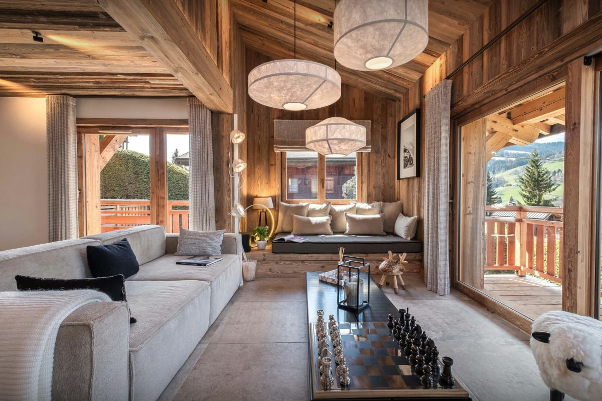 Chalet   Chalet moderne pour 10 en plein Megève avec terrasse, jardin - OVO Network