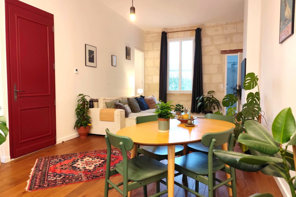 Très beau T3 à Bordeaux Chartrons