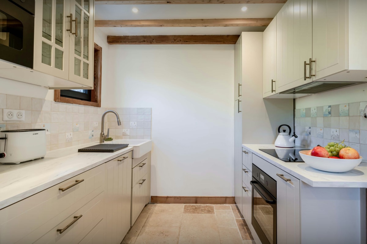 Immobilier Chalet pour 10 – jacuzzi, terrasse, jardin proche de Samoëns - OVO Network  