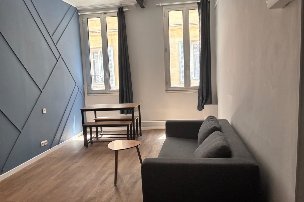 Charmant appart cœur rues marchandes Avignon