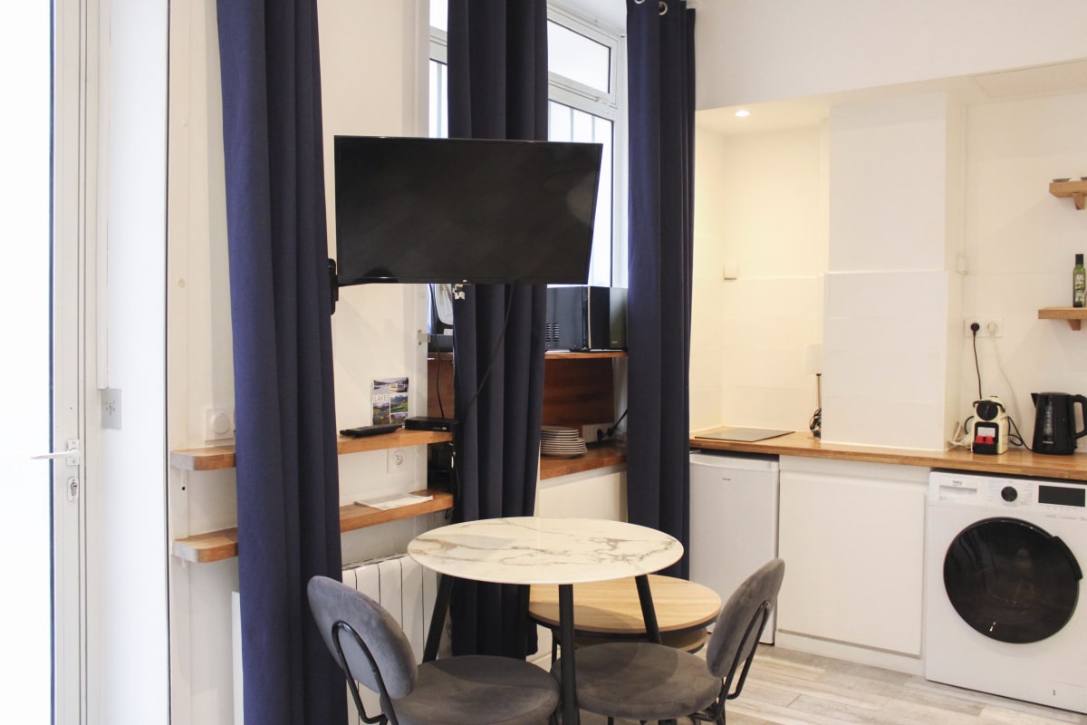  Appartement Proche Tour Eiffel - studio