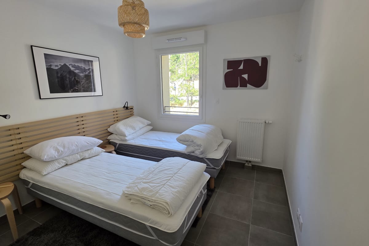 Immobilier Appart moderne avec balcon et garage à Briançon  