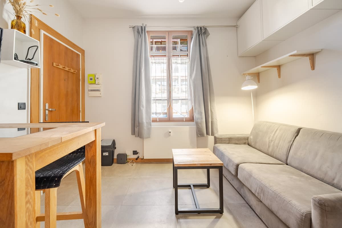 Appartement   T2 cosy avec balcon à 800m du lac d'Annecy
