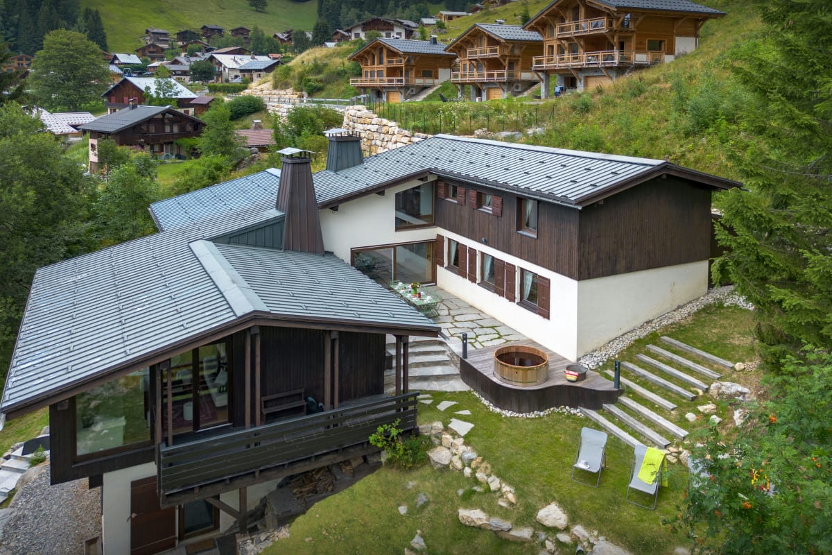 Chalet   Chalet familial pour 15 tout proche du cœur du village - OVO Network