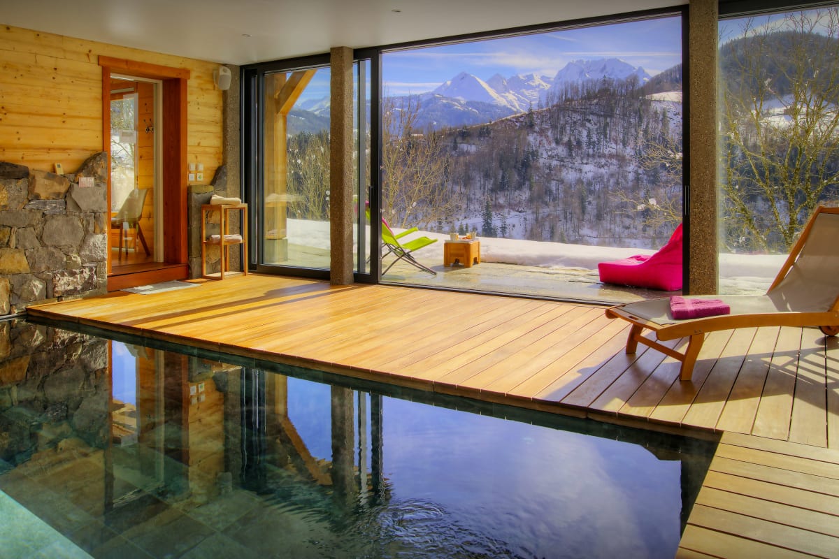 Vacances dans les Alpes - piscine, bain nordique & sauna - OVO Network