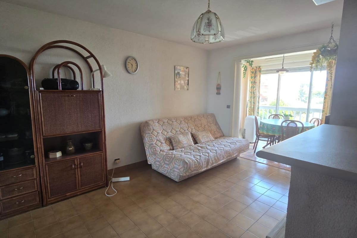 immobilier  Appartement vue mer à 100 m des calanques