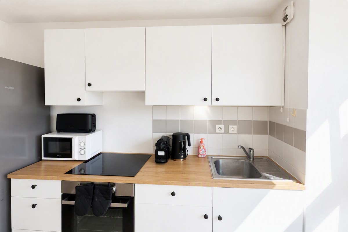 Immobilier L'Eluard : Appartement lumineux & terrasse  