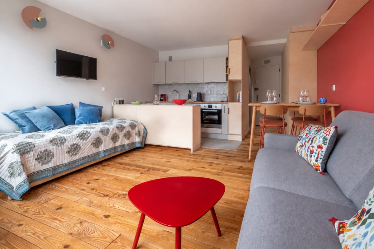  immobilier  Studio vue Mont Blanc avec Piscine (en été)
