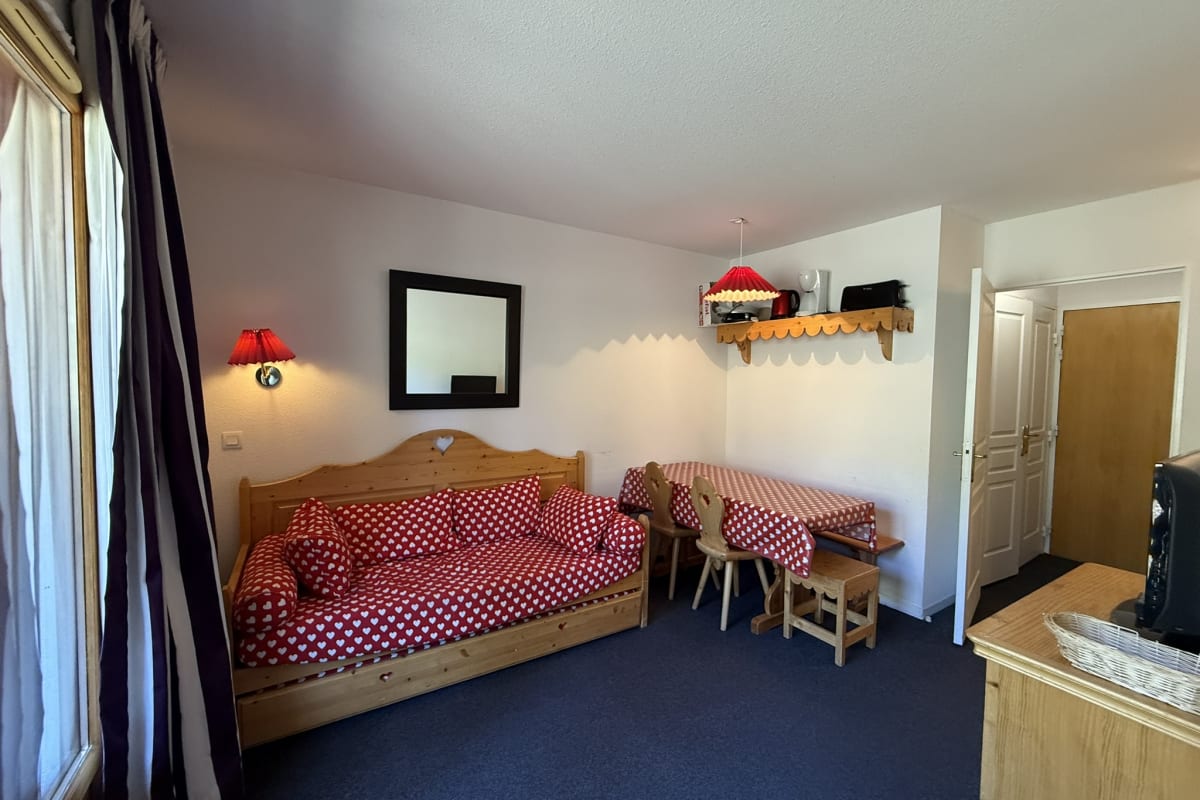 Séjour montagne avec piscine et sauna • Appartement 6 pers à Risoul 1850