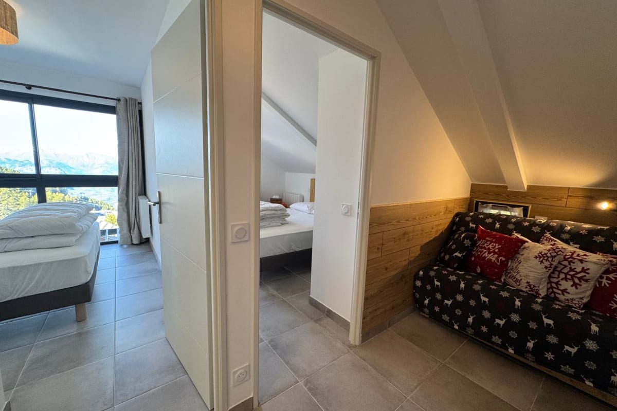 Immobilier Chalet de charme à Risoul • Esprit montagne pour 8 voyageurs  