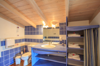 Enjoy the privacy of bathroom 2