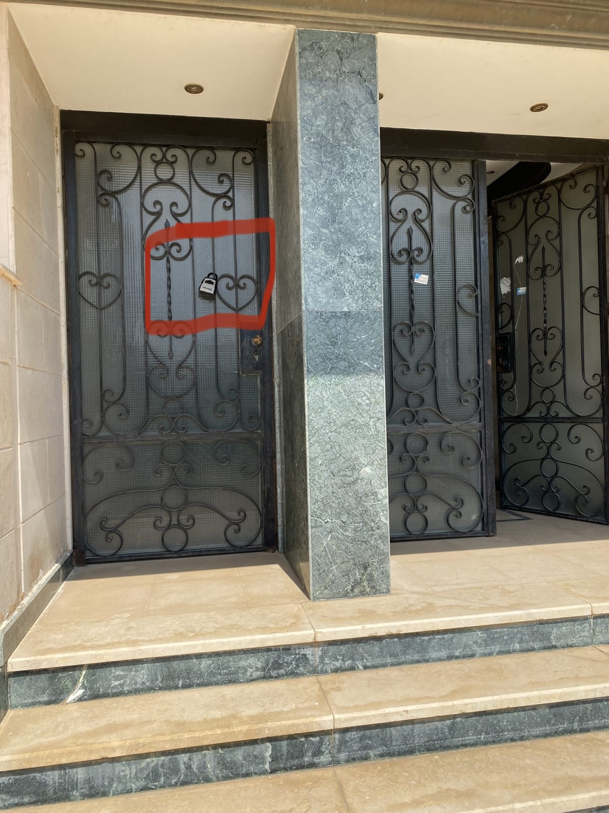 The Bold Parisian House - Steps From The Best Mall in Cairo — Apartment in 154 Ameen El Rafee, First New Cairo, Egypt, Cairo, Egypt — photo 38