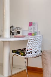 Table à manger avec assises