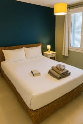 Chambre climatisée vue mer et terrasse