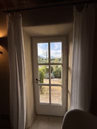 Accès terrasse et jardin de la chambre 6