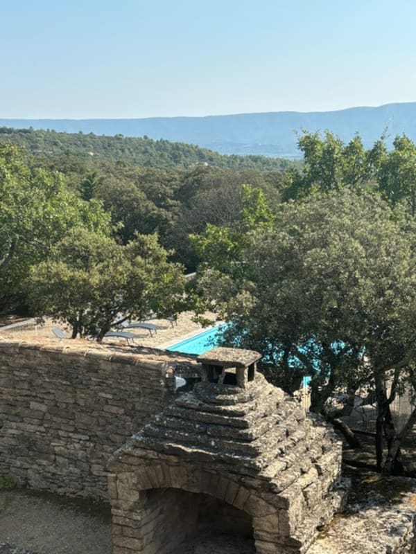  Ferme Mas Provencal à Gordes avec piscine et vue Luberon