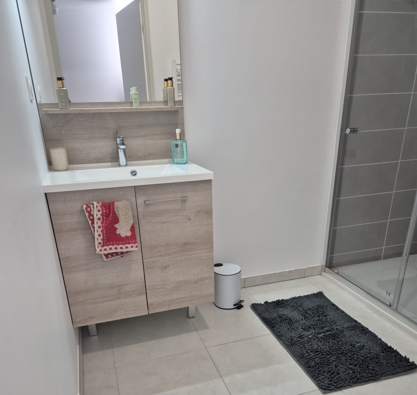 Immobilier Appartement avec terrasse proche de la plage  