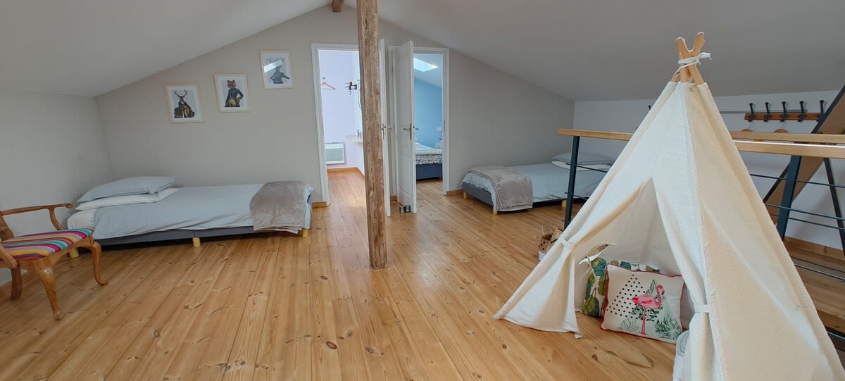 Immobilier Grande villa conviviale et lumineuse avec piscine  