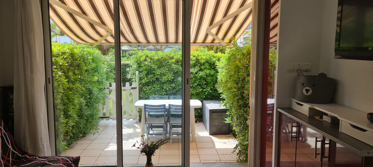 Appartement Appartement avec terrasse & piscine 