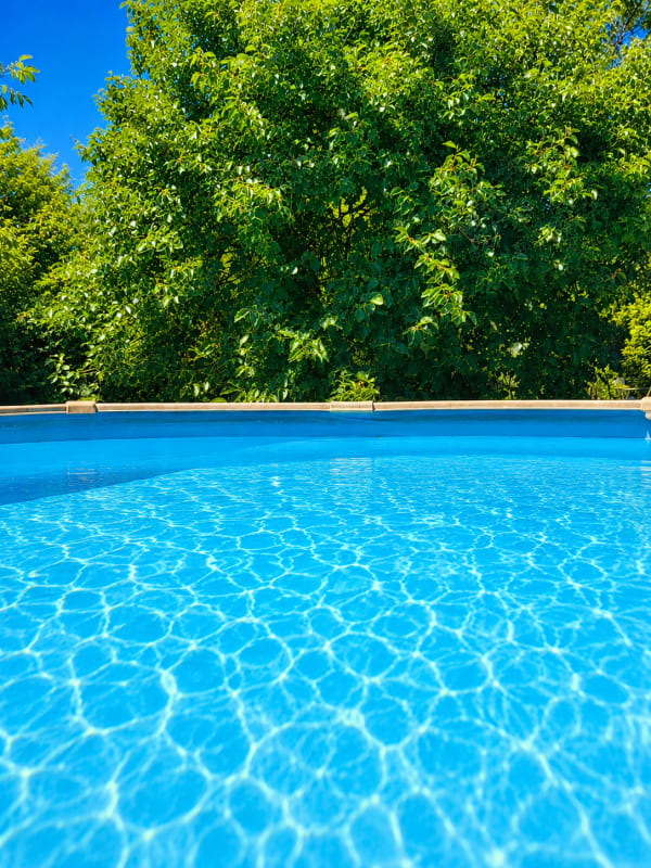 Charmante maison avec piscine à Robion