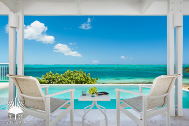 Smith's Reef is within steps of Beach Villa Sandstone.