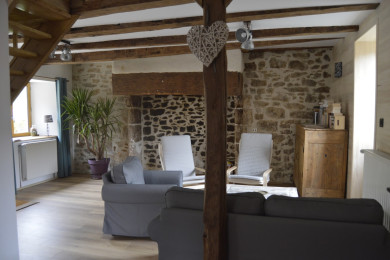 Le salon vu de la salle à manger