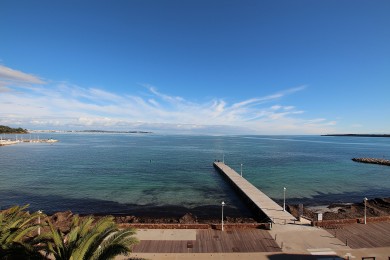 Terrasse équipée avec vue mer