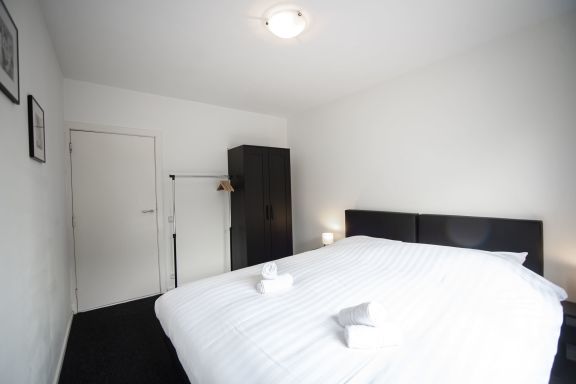 Zandvoort North Spacious 2 bedroom apartment with private, free parking