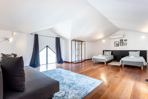 Baia da Luz - Poolview Loft Aparment