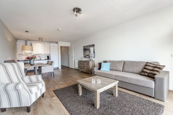 Spacious and luxurious first flloor apartment with balcony- Kaag  (11)