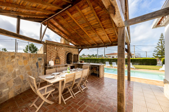 Casa dos Sonhadores - on the tranquil west coast of the Algarve.