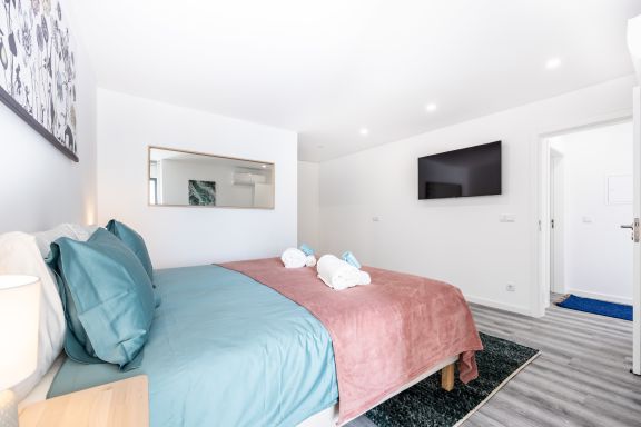 Frontline Seaview Apartment