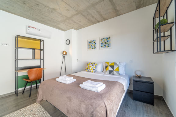As Andorinhas - Walking distance to Monte Clerigo and Amoreira beaches