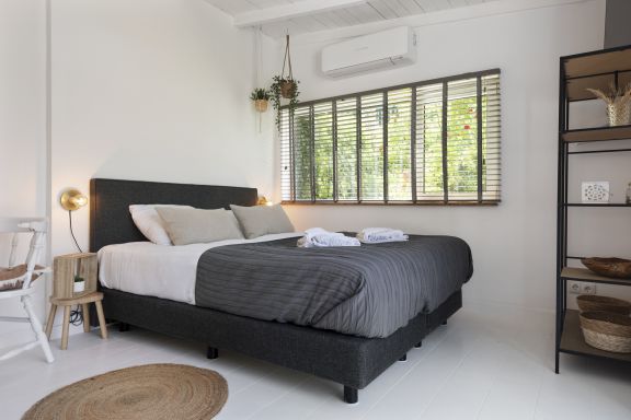 Little Beach House - Great couples getaway!