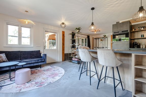 Bed and Beach - Escape to Your Private Oasis in Zandvoort!